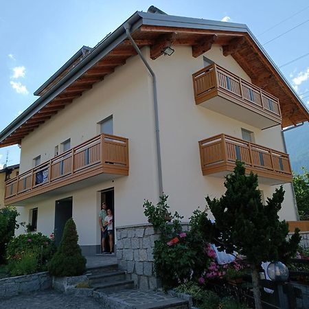 Mansarda A Carciato, Trilocale In Montagna Apartment Dimaro Exterior photo